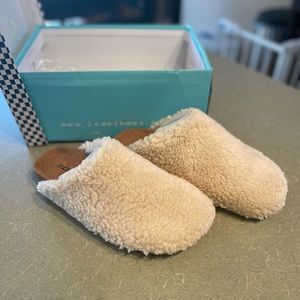 Brand New Soda Faux Fur Slippers